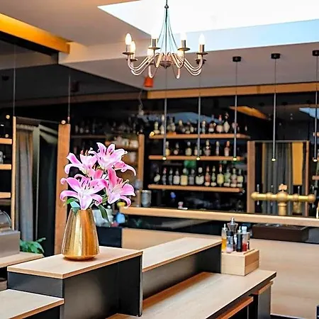 Hotell Maxmilian Lifestyle 4*
