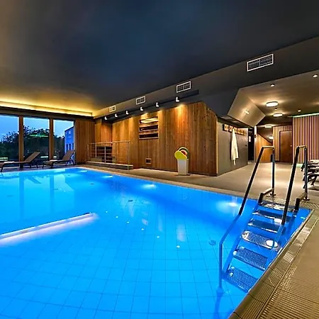 Hotell Maxmilian Lifestyle Bobnice