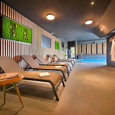 Maxmilian Lifestyle 4* Bobnice